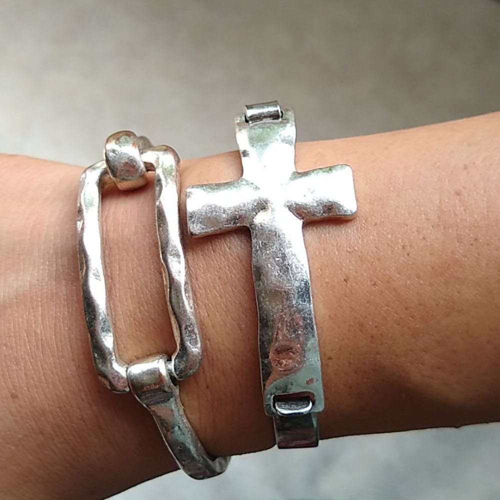 Hammered Style Silver Tone Bundle of Bracelets